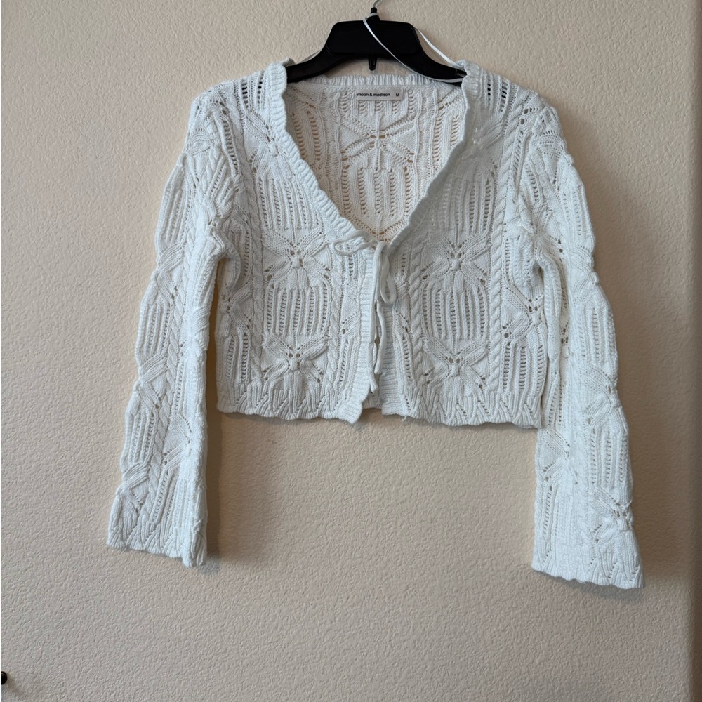 Moon & Madison Cropped Sweater